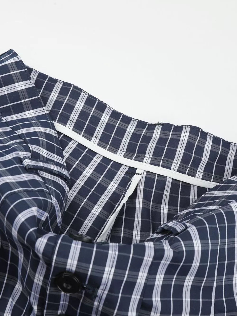 Men's Wide Leg Plaid Button-front Pants, fit detail