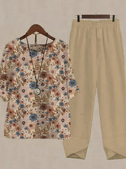 Floral print half sleeve top set with tan pants, women's casual outfit