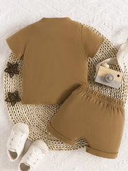 Children's Letter Round Neck Tee And Shorts Set in Light Green, fabric detail