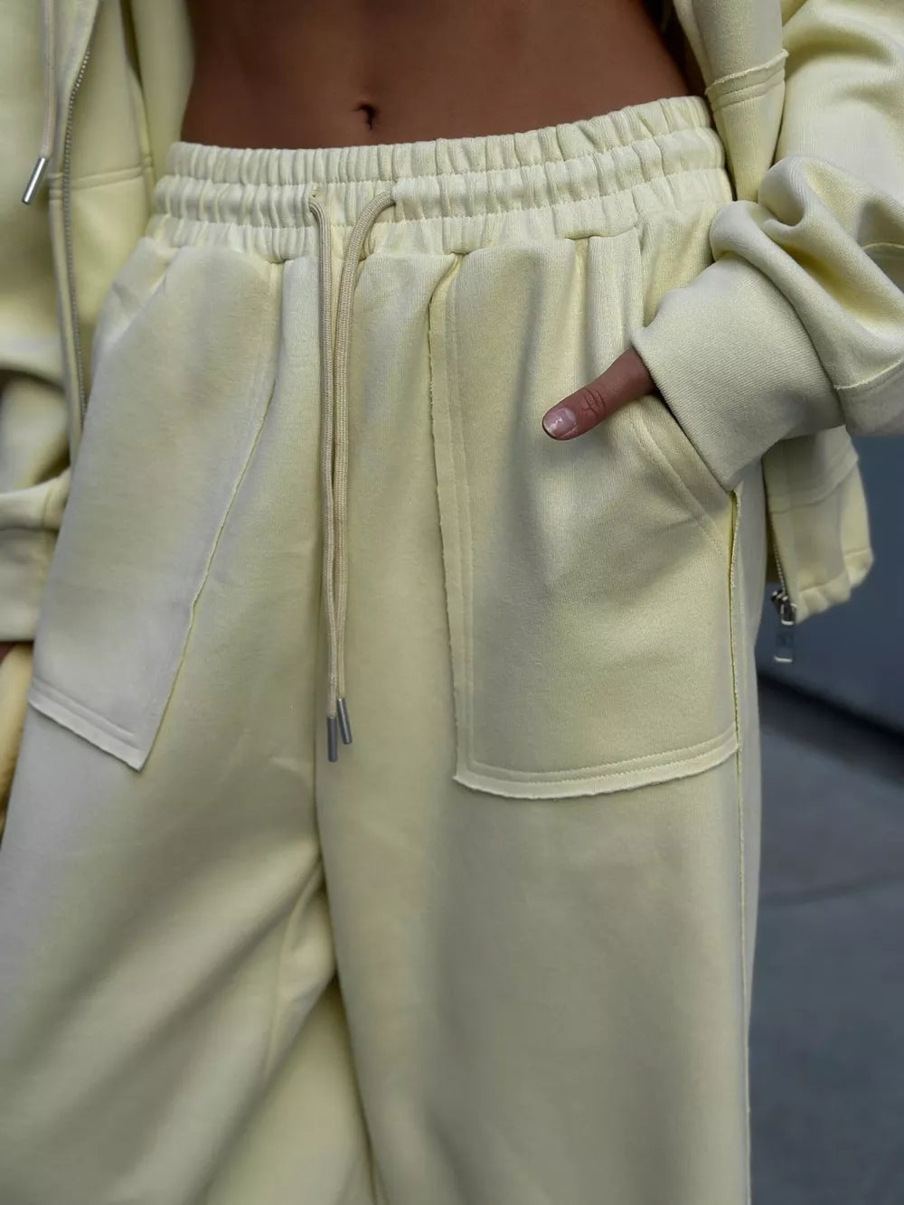Oversized Zip-up Hoodie And Wide-leg Pants Set, fabric detail
