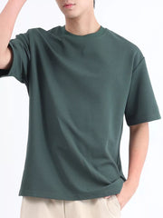 Men's dark gray cotton t-shirt with a round neck and short sleeves.