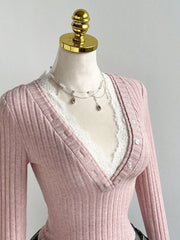V-neck Lace Trim Ribbed Knit T-shirt, close-up detail