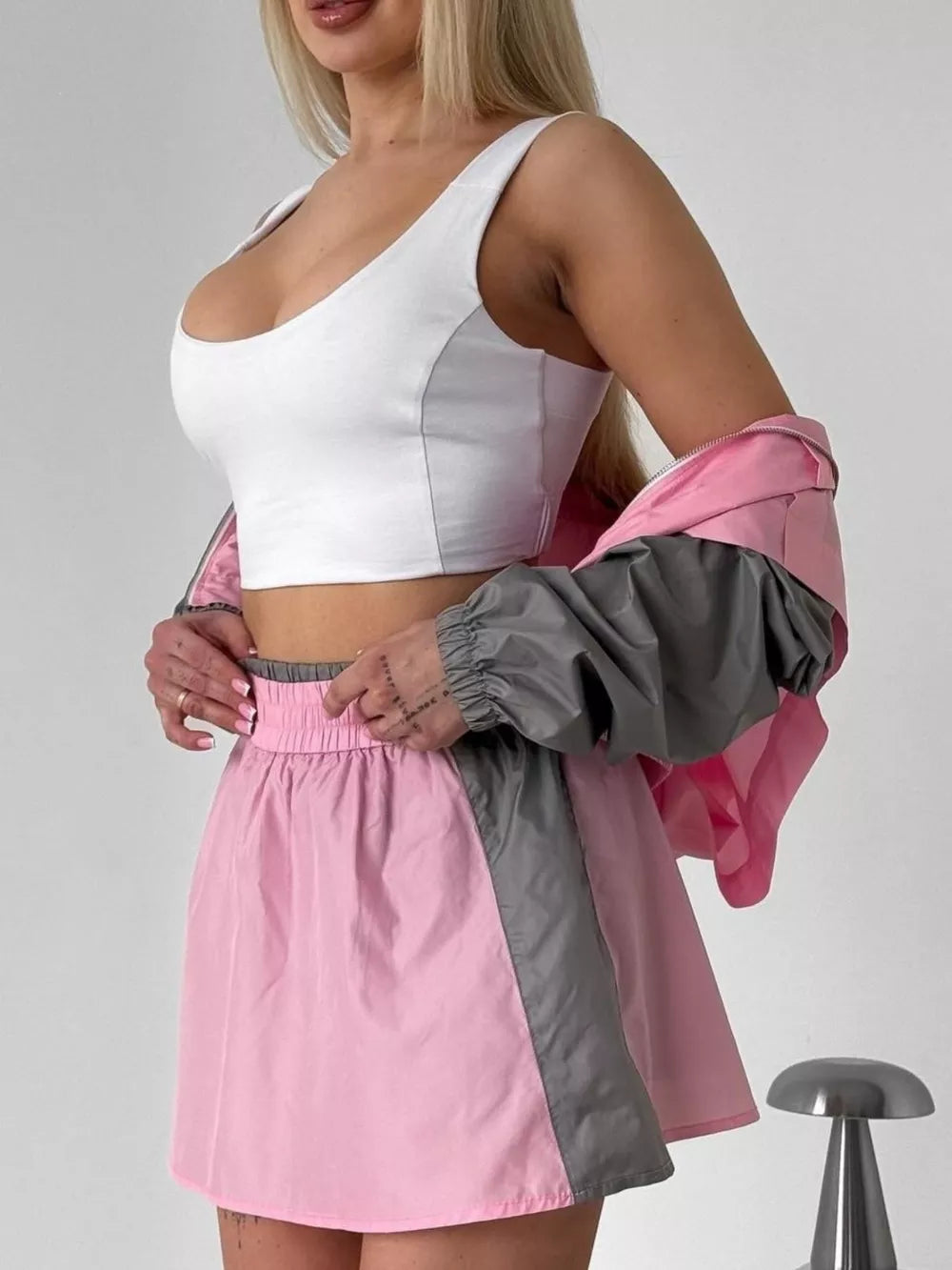 Color Block Cropped Jacket And Skirt Set in Blue/White, close-up detail