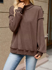 Red loose sweatshirt with crew neck