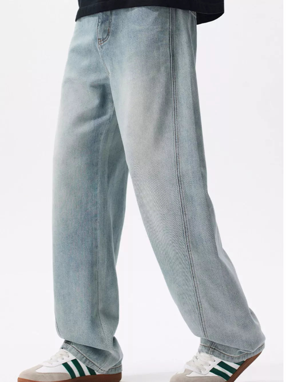 Men's Loose Fit Blue Jeans in Blue, side view
