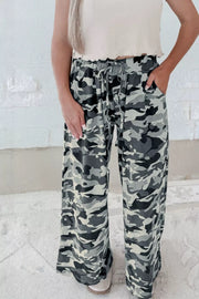 Casual camouflage drawstring waist wide leg pants with pockets.