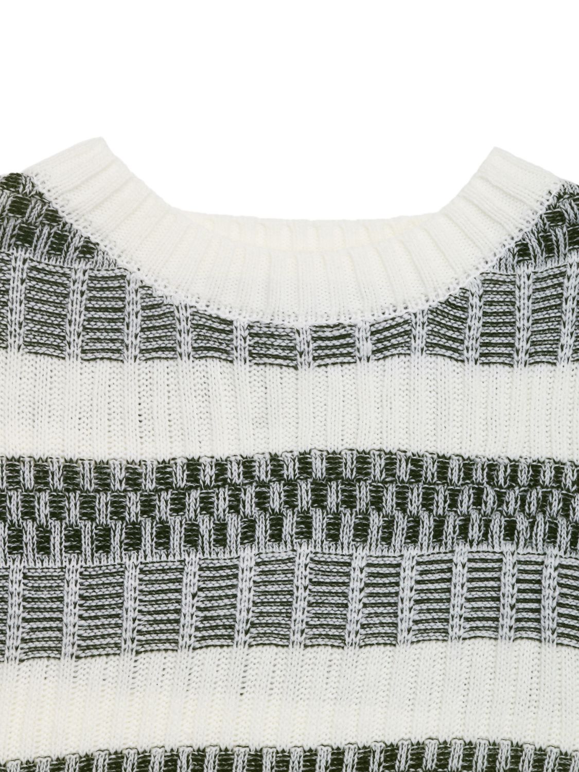 Chic contrast knit pullover sweater in white with dark green geometric pattern.