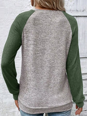 Contrasting Sleeve Casual T-shirt in moss green and heather grey with crew neck and long sleeves.