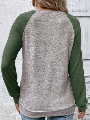 Contrasting Sleeve Casual T-shirt in moss green and heather grey with crew neck and long sleeves.