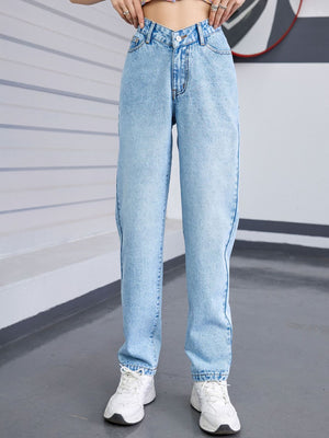 Light wash denim jeans with V-waistline and relaxed fit.