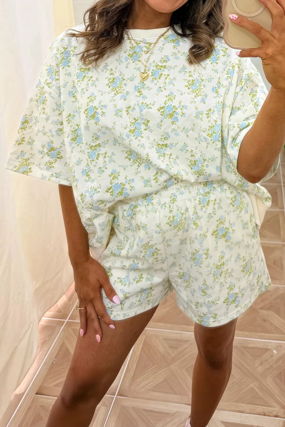 Floral Print Long Sleeve Shift Top & Shorts Set, close-up detail