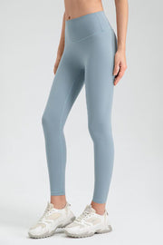 Women's Misty Blue high-waisted sculpted contour leggings with a seamless design.