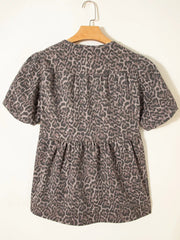 Leopard print denim top with short sleeves and tiered hem