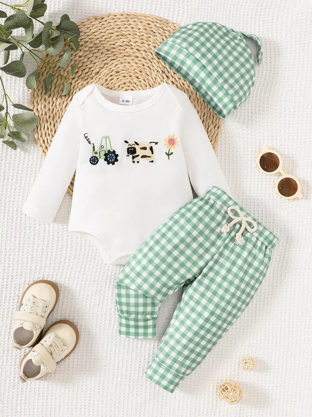 Children's Long Sleeve Bodysuit And Pants Set With Hat in White, front view