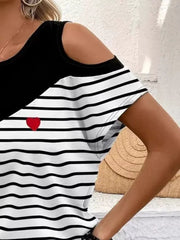 Cold Shoulder Color Block T-shirt in White, fit detail