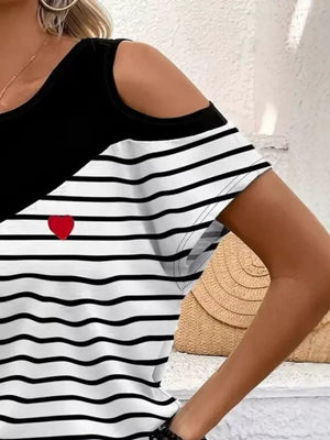 Cold Shoulder Color Block T-shirt in White, fit detail