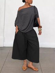 Wide-leg Cropped Pants in Black, front view