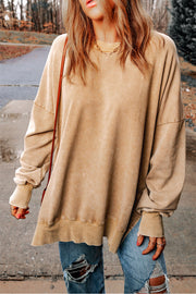 Oversized washed cotton sweatshirt with side slits in Carnation Pink