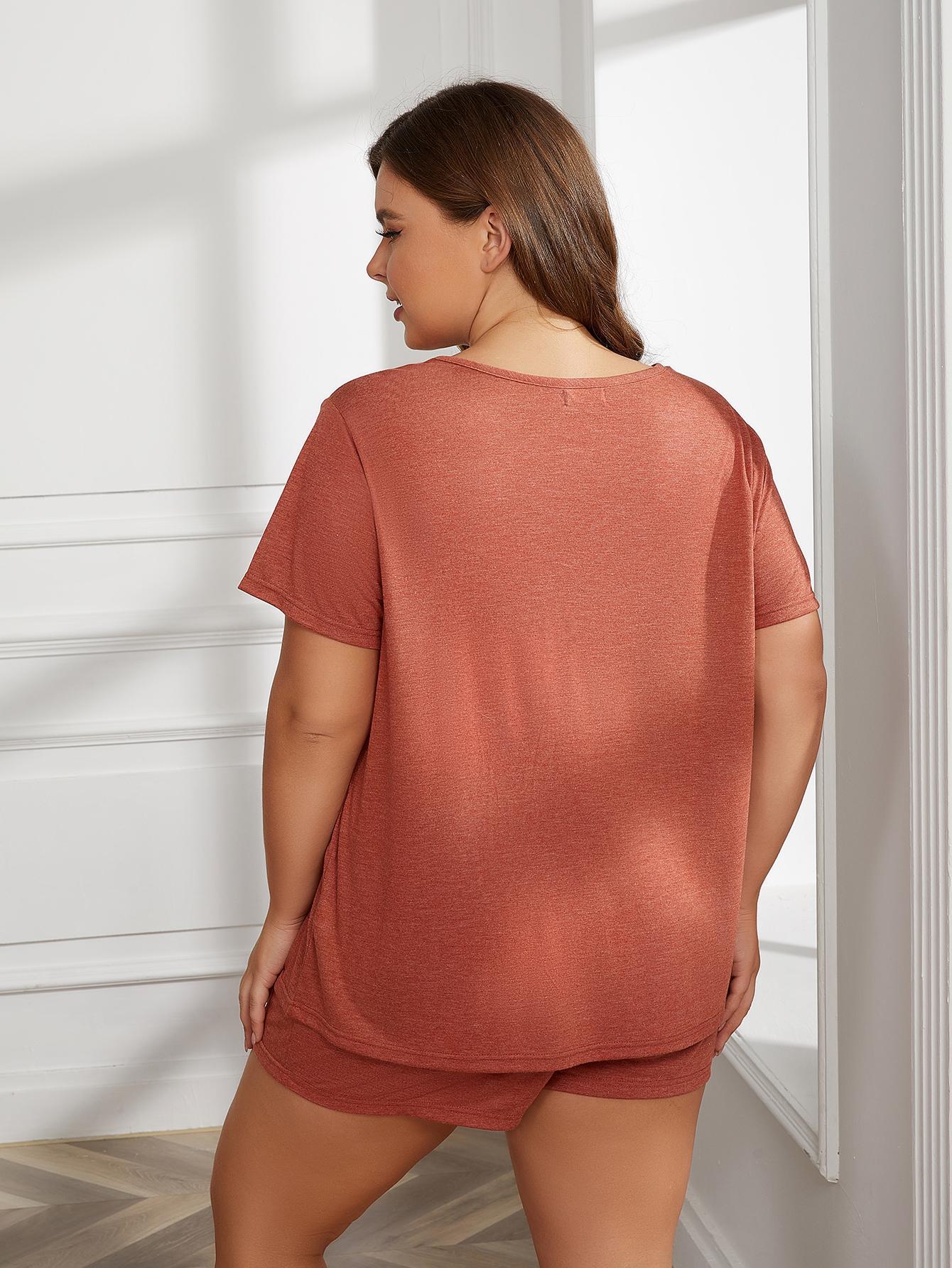 Relaxed fit jersey lounge set in rust, featuring a crew neck t-shirt and shorts.