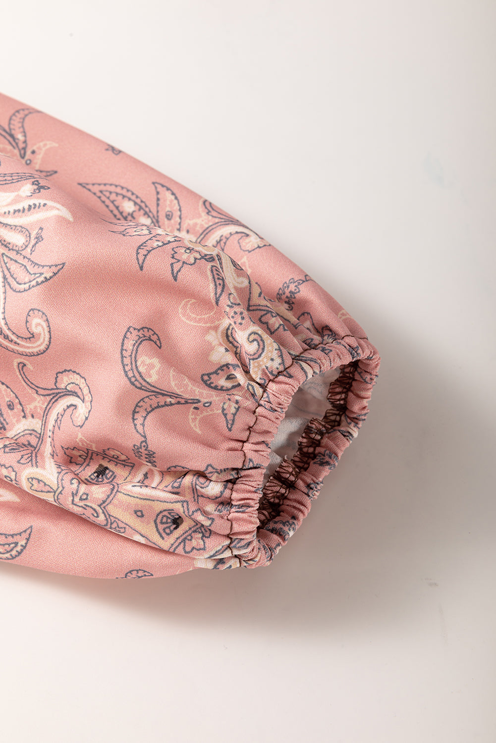 Paisley puff sleeve raglan tee in dusty pink with gathered elastic cuff detail