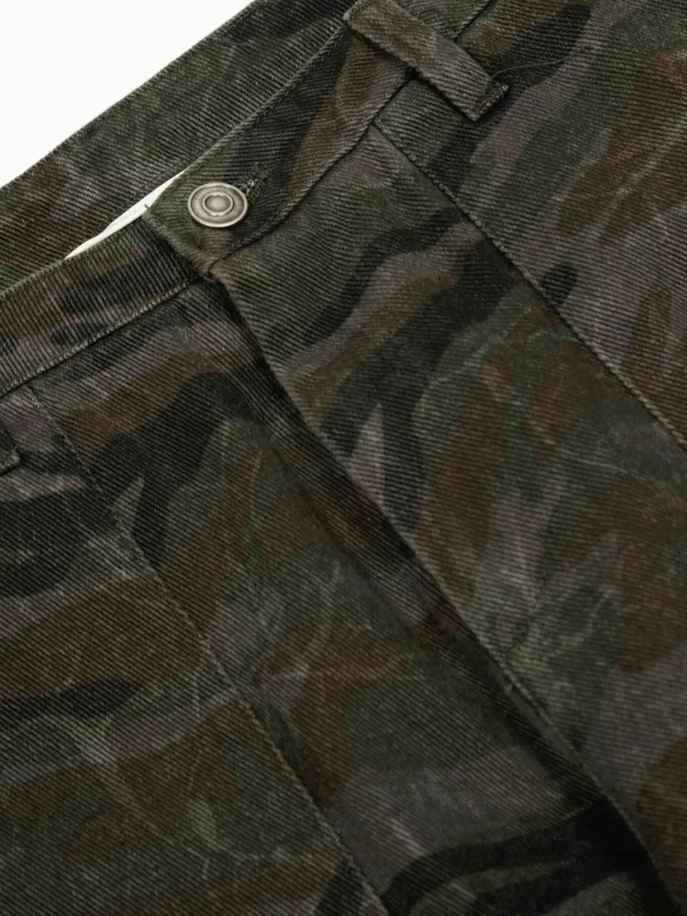 Men's Camouflage Cargo Pants in Green Camouflage, alternate angle