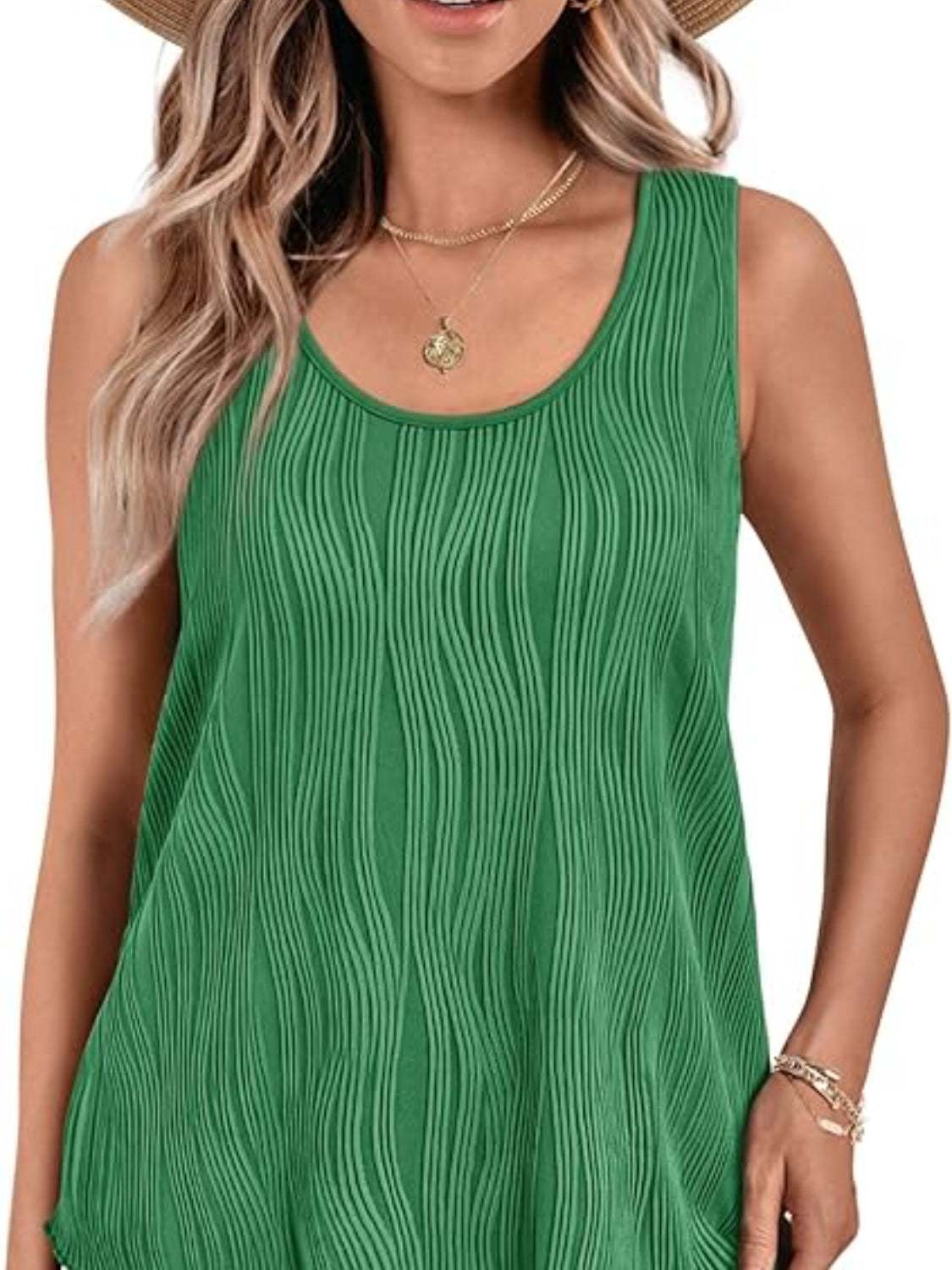 Textured wave tank top in dark green with a scoop neck and relaxed fit.