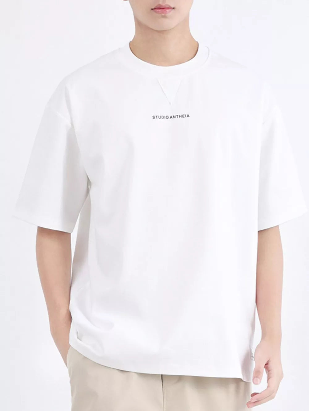 White cotton blend crew neck t-shirt with embroidered logo detail