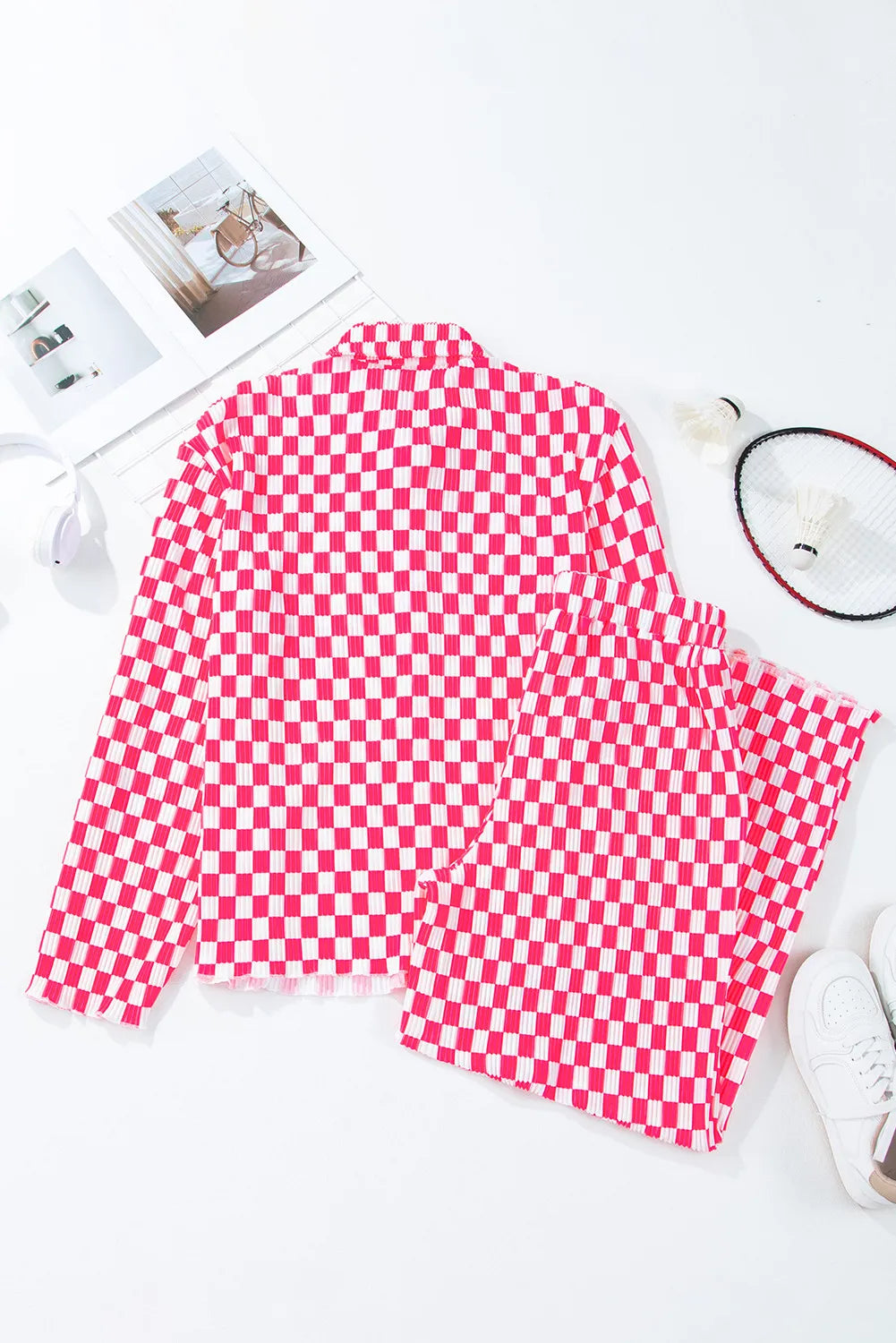 Pleated checkered lounge set with long sleeves and pants in pink plaid.