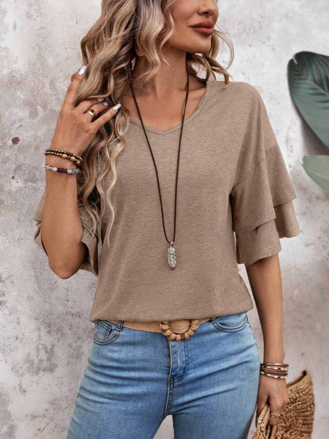 Tiered sleeve jersey tee in mocha with v-neck.