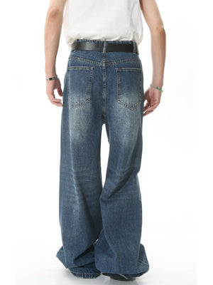 Men S Full Size Vintage Wash Wide Leg in Gray, model styling view