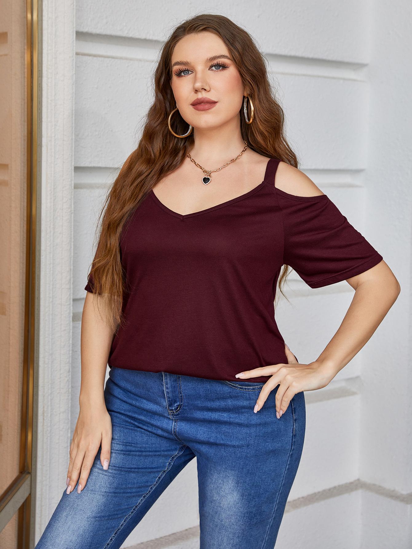 Burgundy cold shoulder v-neck t-shirt with short sleeves.