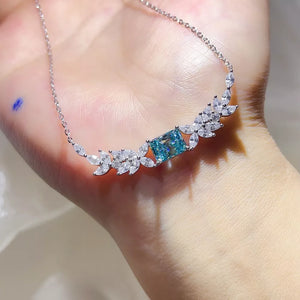 Floral Sterling Silver 1 Carat Moissanite Necklace, close-up detail