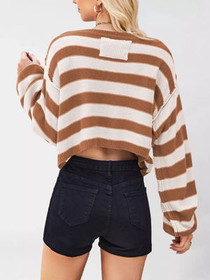 pullover sweater in Brown with ribbed and cropped