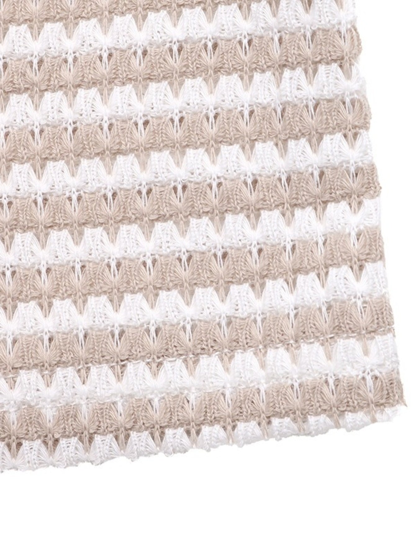 V-neck cap sleeve t-shirt in beige and white striped knit fabric with button detail