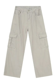 Skyline cargo pants in beige with multiple pockets and a relaxed fit.