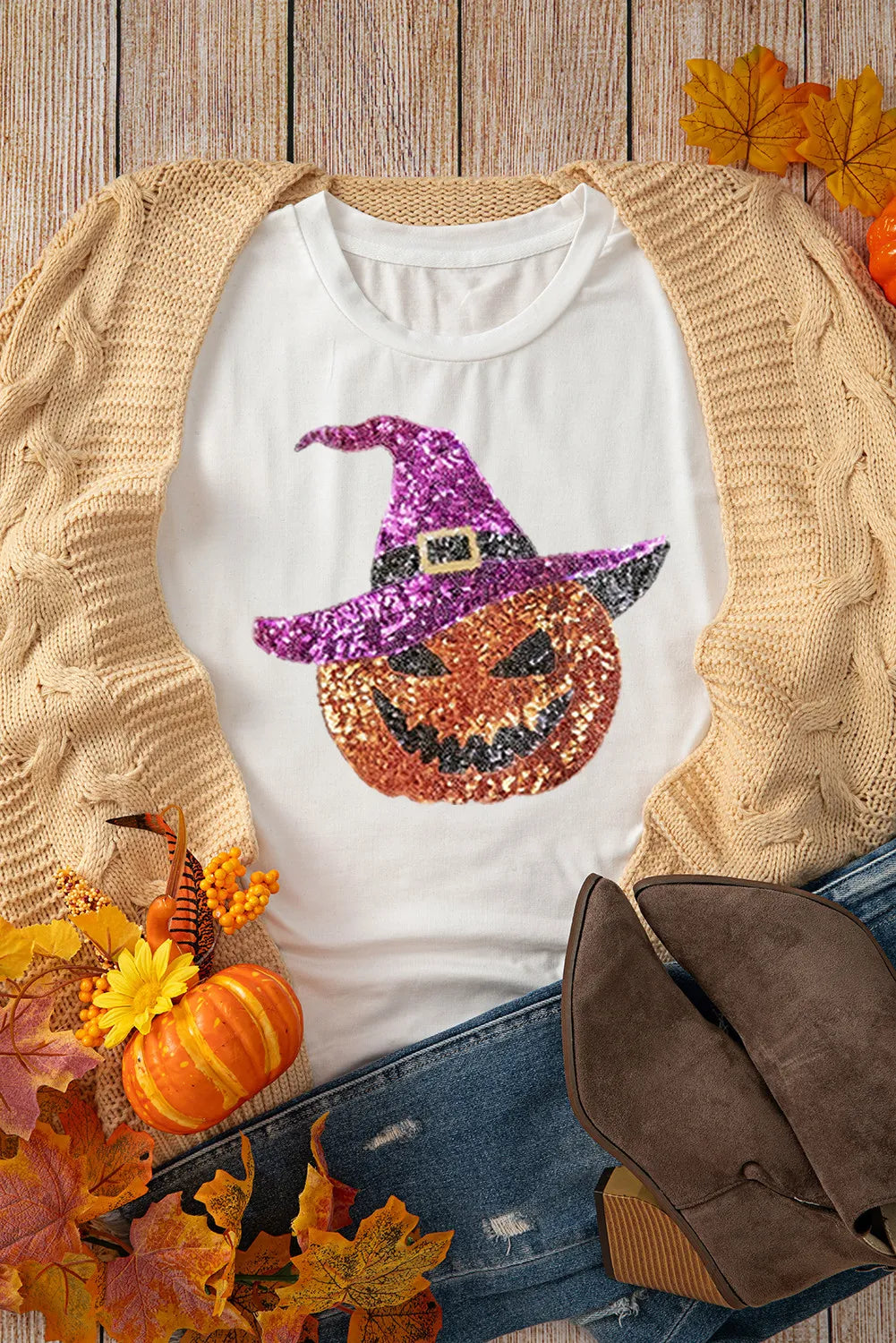 White cotton tee with sequin witch hat pumpkin graphic