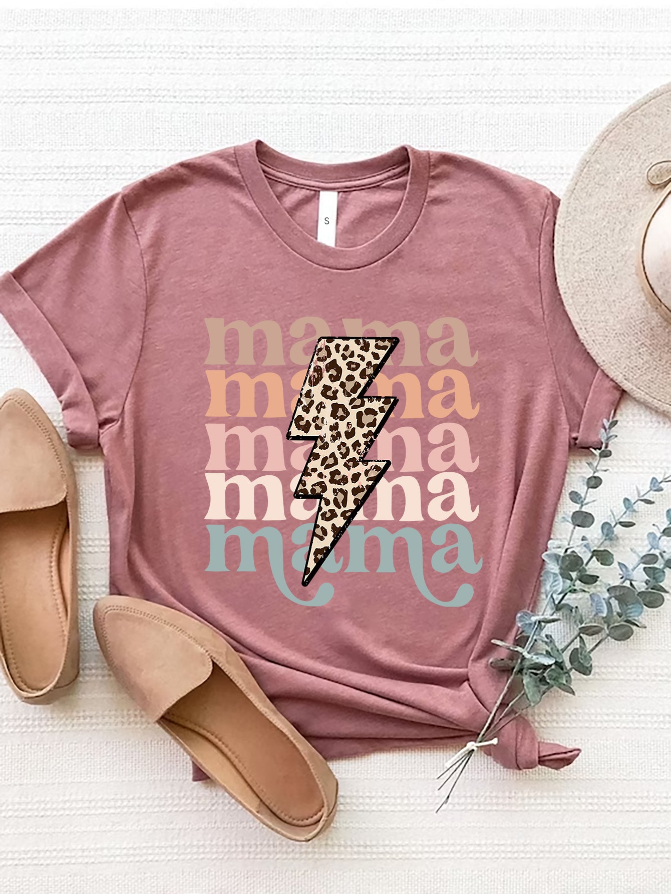 Dusty Pink Mama Bolt Graphic T-Shirt with leopard print lightning bolt and stacked "mama" text.