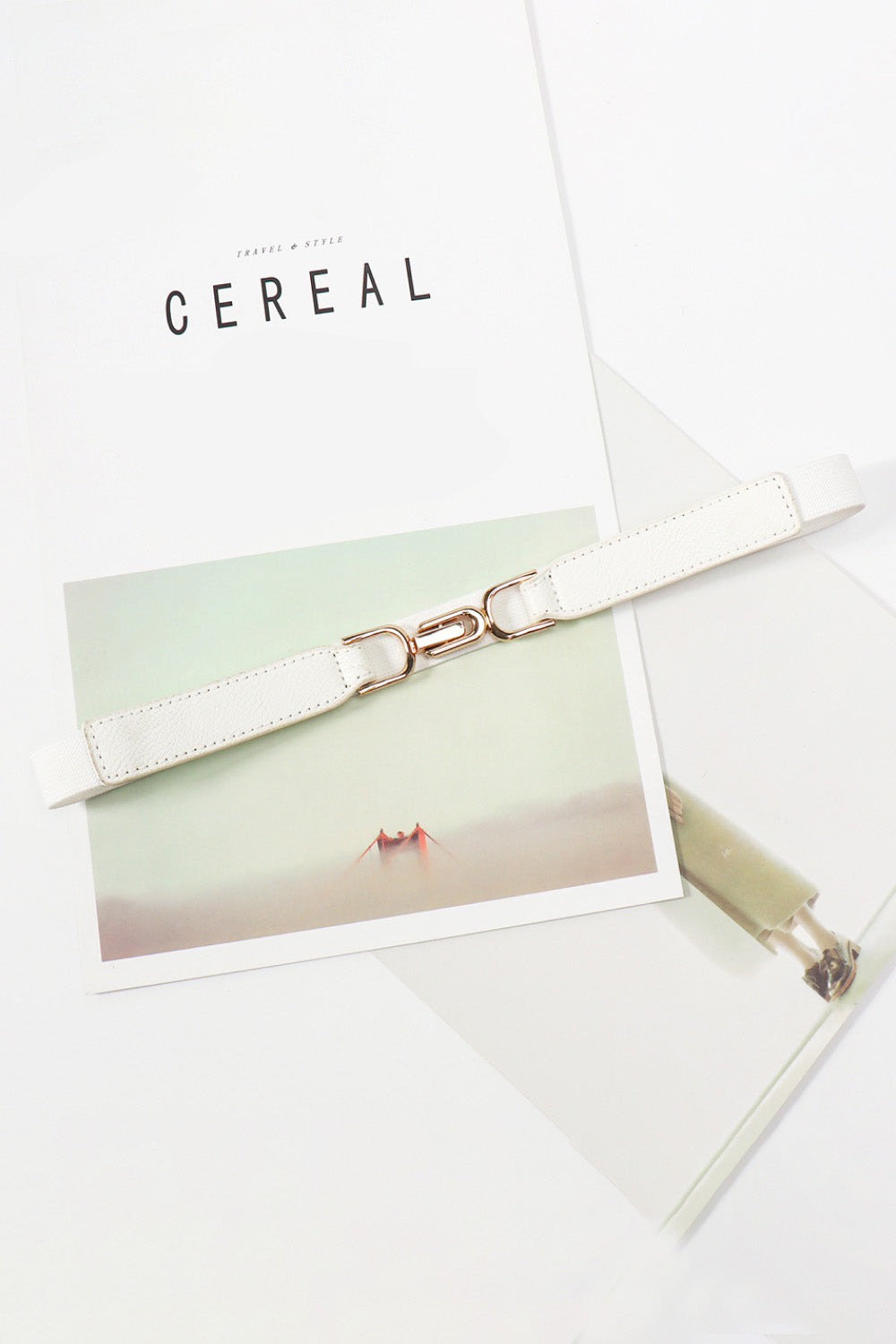 White elasticated hook-clasp waist belt with gold-tone hardware