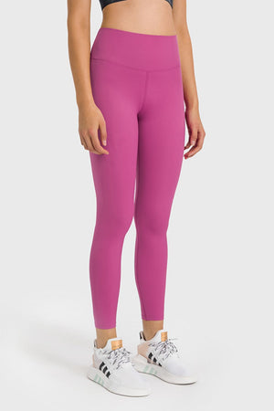 Sculpted high-waist performance leggings in Rose, ankle length, with a seamless front.