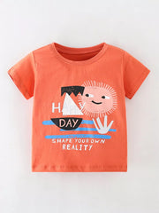 Coral cotton t-shirt with a joyful sun graphic and "Happy Day" text.