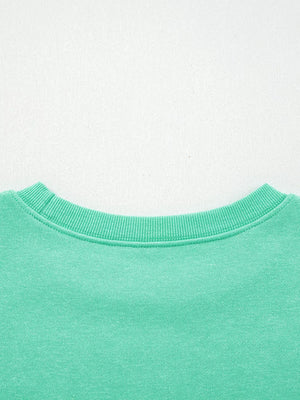 vintage-inspired sweatshirt in mint green with crew neck