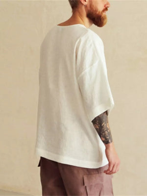 Men's Loose Fit Round Neck T-shirt Plus Size in White, close-up detail