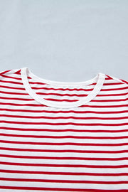 Classic striped maternity t-shirt in red and white cotton with a crew neck and puff sleeves.