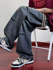 Oversized wide-leg jeans in dark blue denim with large front pockets and a relaxed fit.