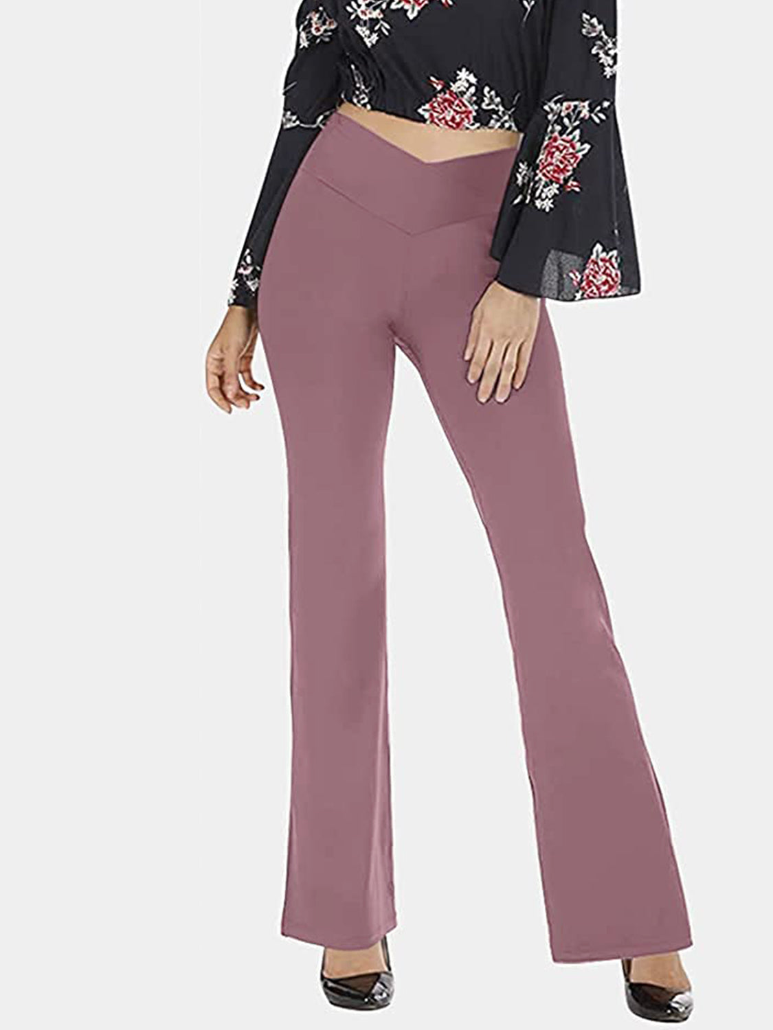 V-waist flare leggings in Lilac, with a high rise and flared leg.