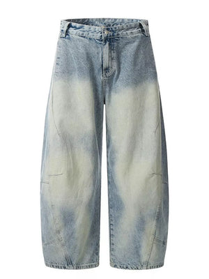 Timeless wide-leg jeans in classic wash denim with a relaxed fit and faded details.