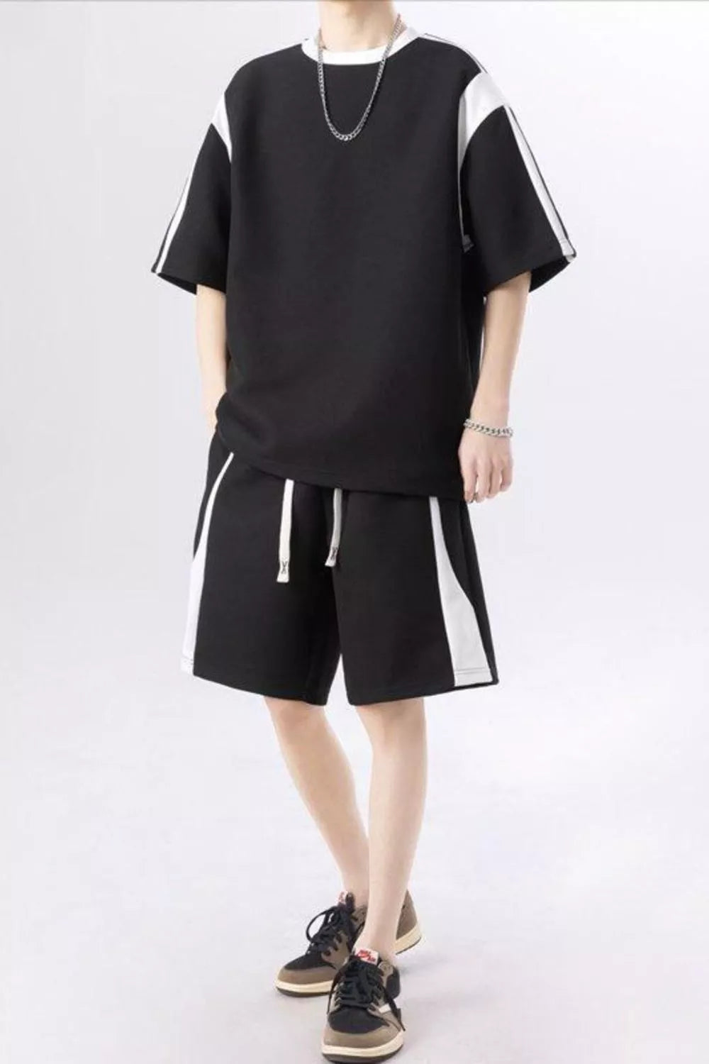 Oversized Men's Set With Contrast Panels