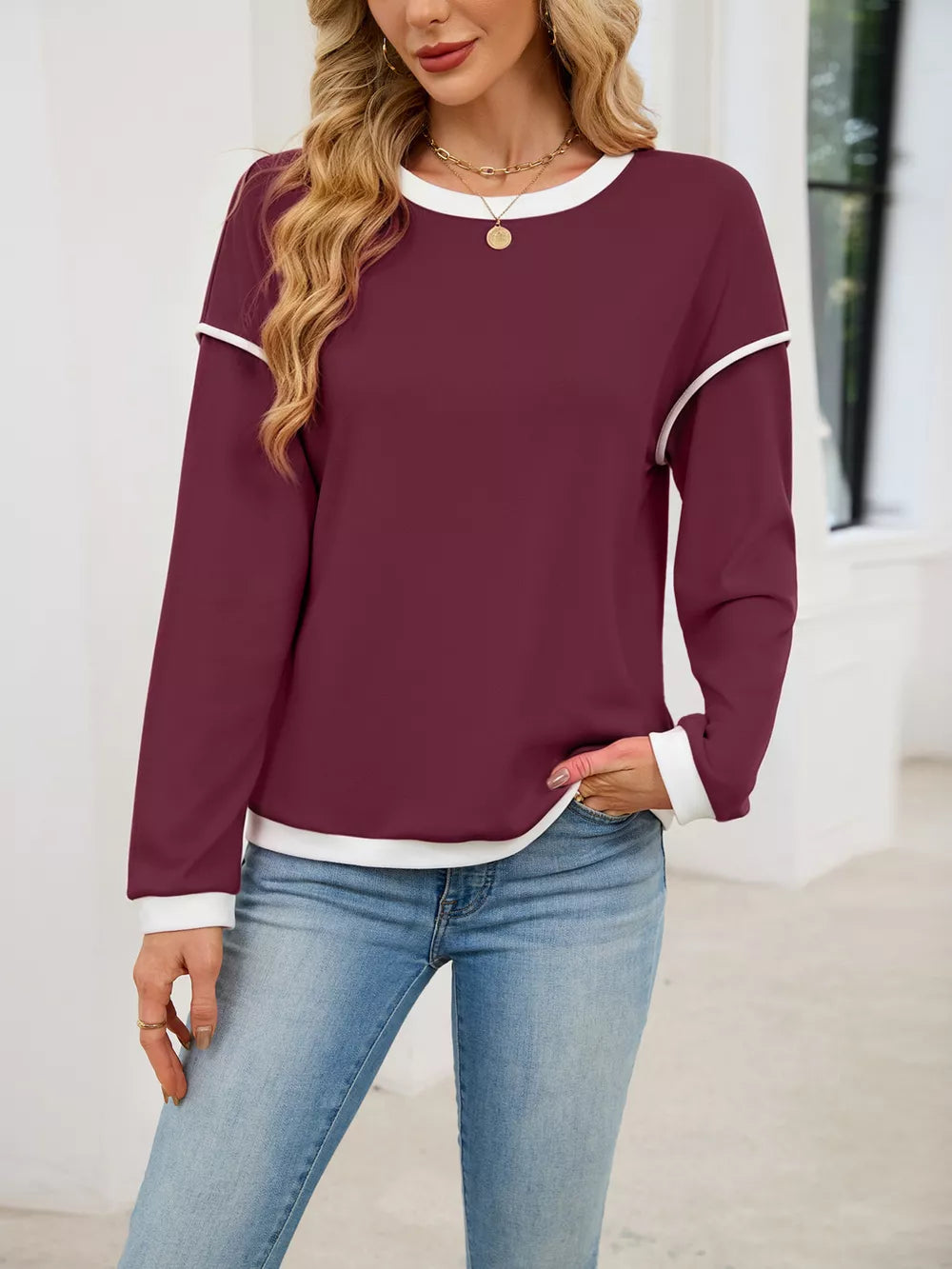 Contrast Trim Long Sleeve Sweatshirt in Black, fit detail