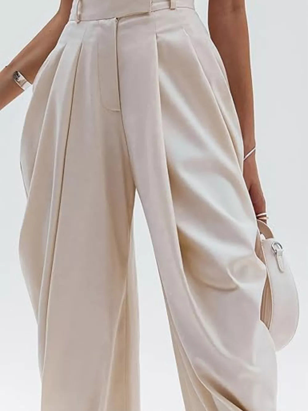 High-waisted Pleated Drape Pants in Black, close-up detail