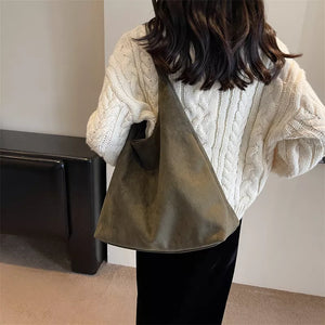 Solid Color Large Shoulder Bag in Black, close-up detail